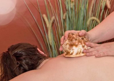 Massage aux coquillages